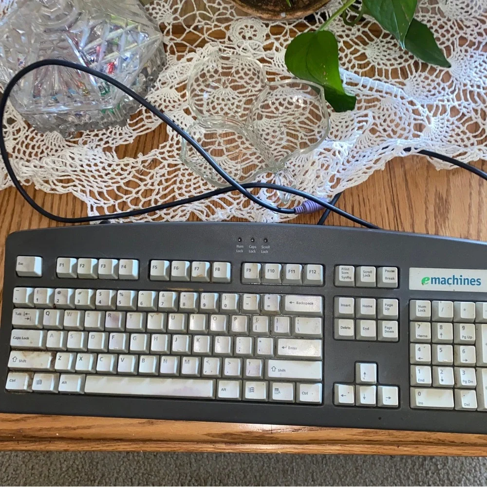 E machine clicky key board